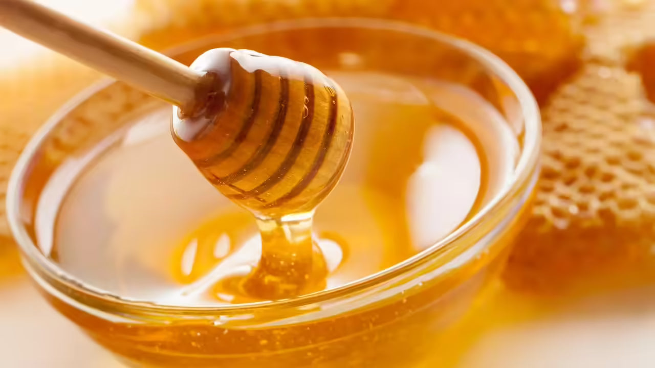 How to Identify Pure Honey vs Fake Honey